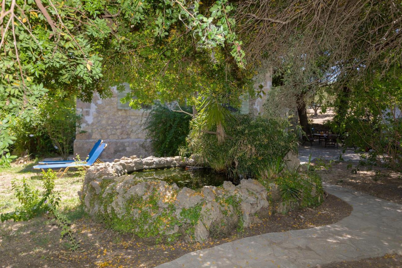 Jianni'S Villa - Stone Villa In The Greenery!! Vasilikí Kültér fotó