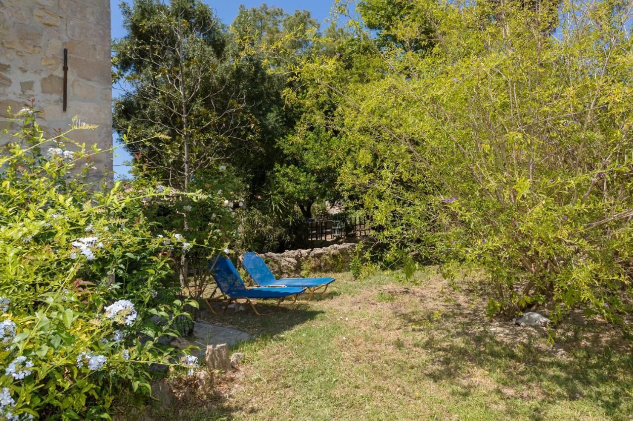 Jianni'S Villa - Stone Villa In The Greenery!! Vasilikí Kültér fotó